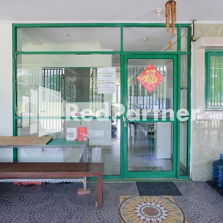 Pondok Hijau Syariah Mitra Reddoorz At Citraland Surabaja Zewnętrze zdjęcie
