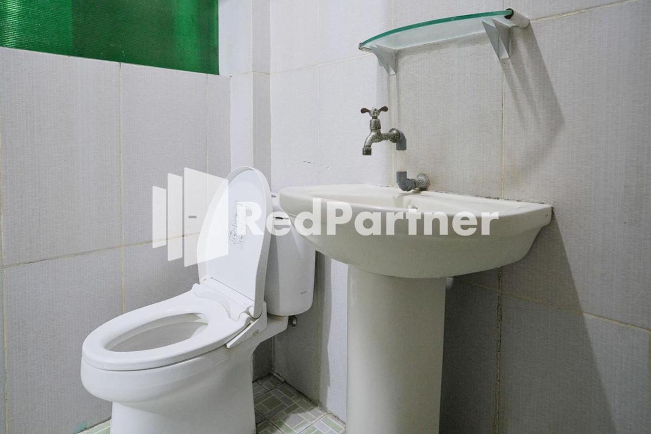 Pondok Hijau Syariah Mitra Reddoorz At Citraland Surabaja Zewnętrze zdjęcie