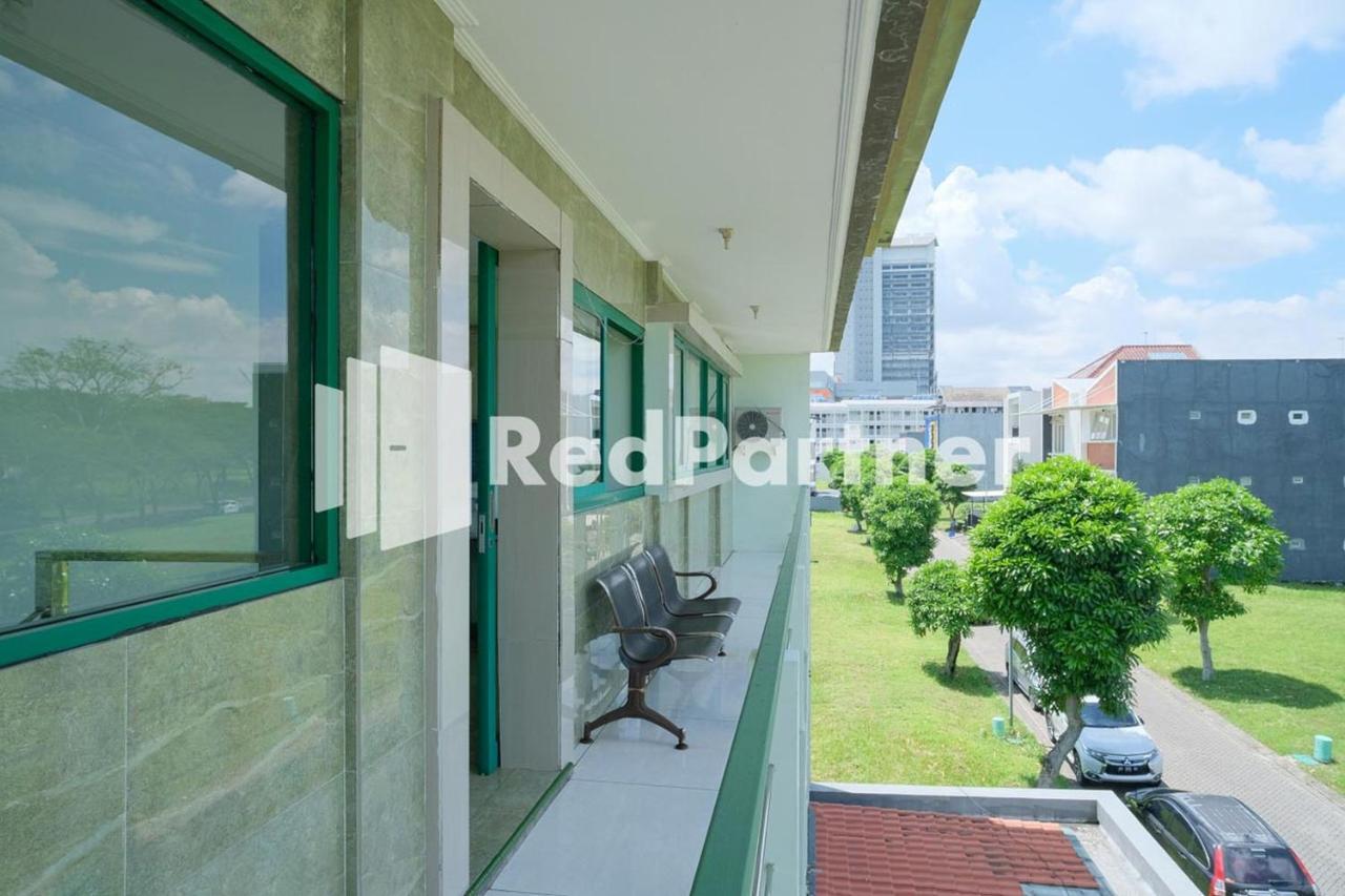 Pondok Hijau Syariah Mitra Reddoorz At Citraland Surabaja Zewnętrze zdjęcie